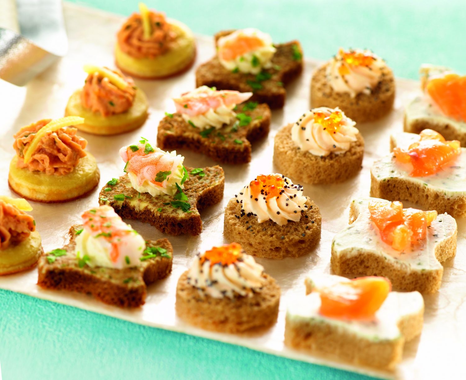 91762 CFG Seafood Canapes - Castell Howell